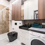 Modern I Penthouse W - Ac I Cohost *