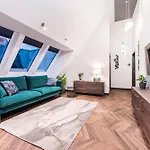 Modern I Penthouse W - Ac I Cohost